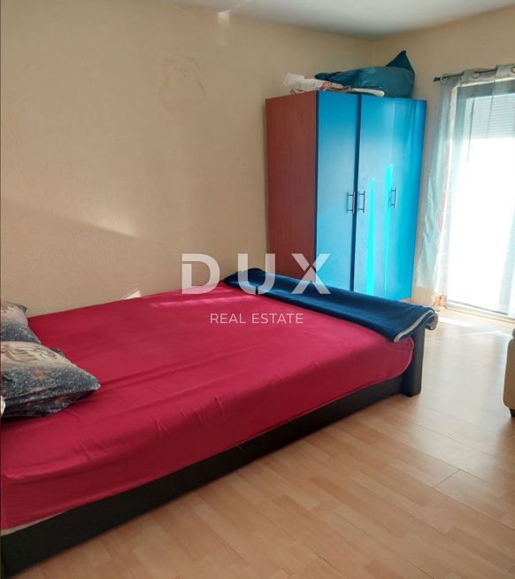 ZADAR, VRSI - Casa a tre piani in posizione tranquilla