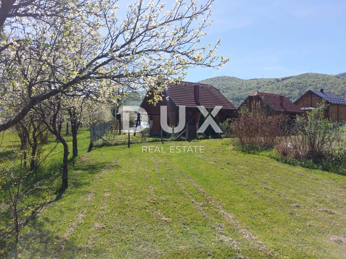 OTOČAC, LIČKO LEŠČE - Casa nella natura con piscina