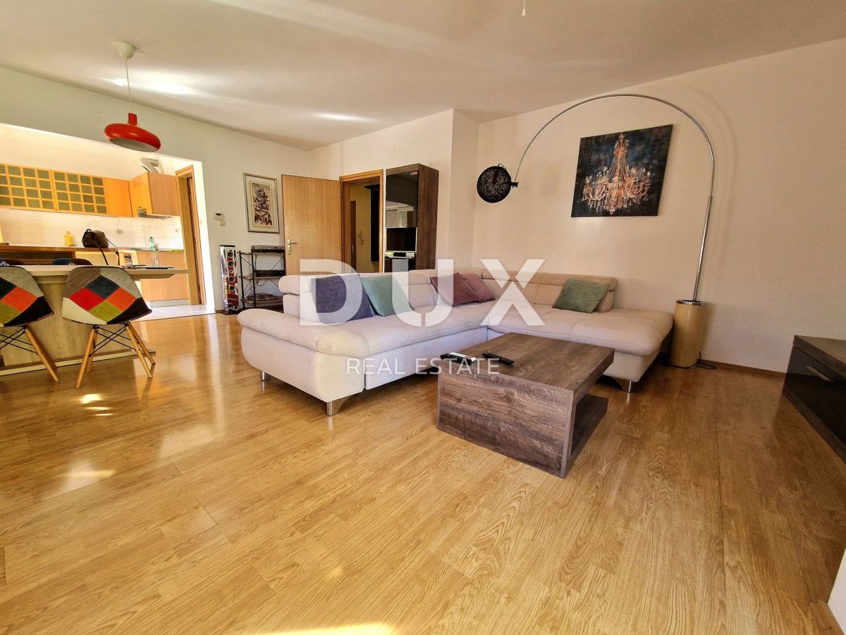 RIJEKA, BELVEDER - 134 m2, 3 camere da letto + soggiorno, loggia