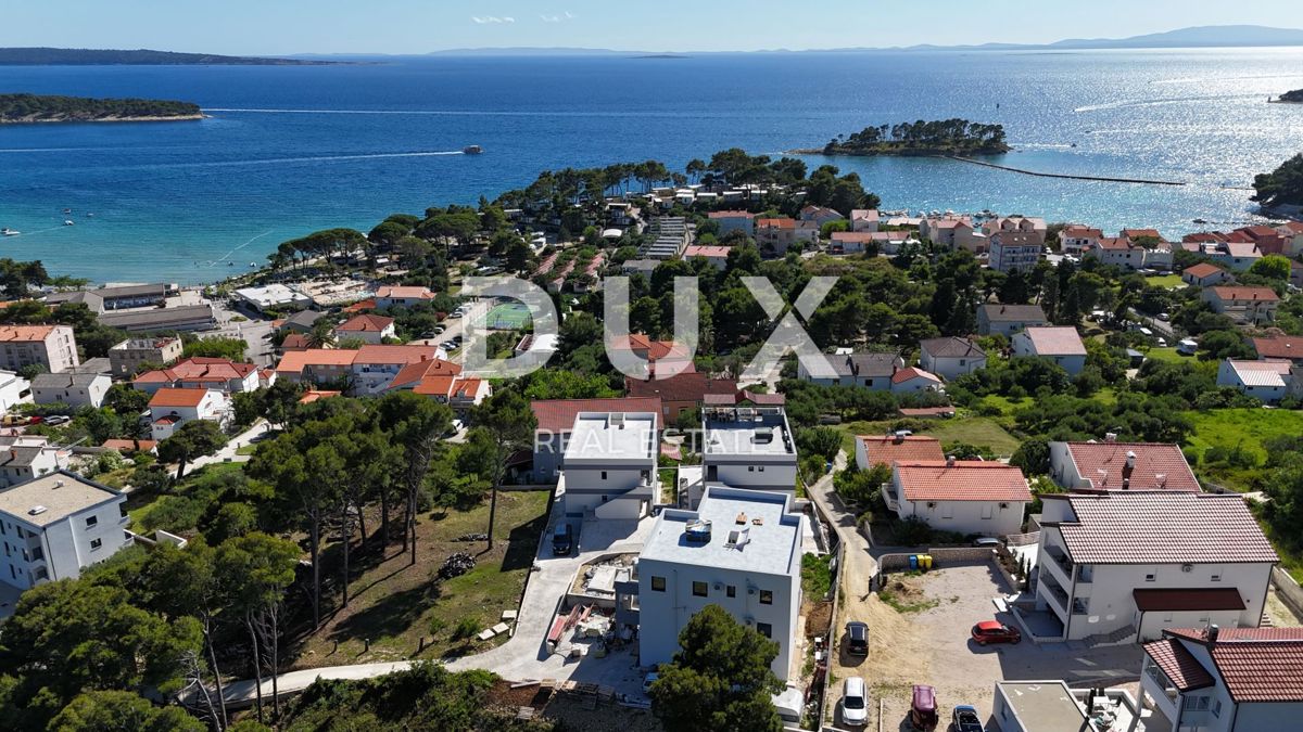 ISOLA DI RAB, BANJOL - Esclusivo appartamento al piano terra con piscina