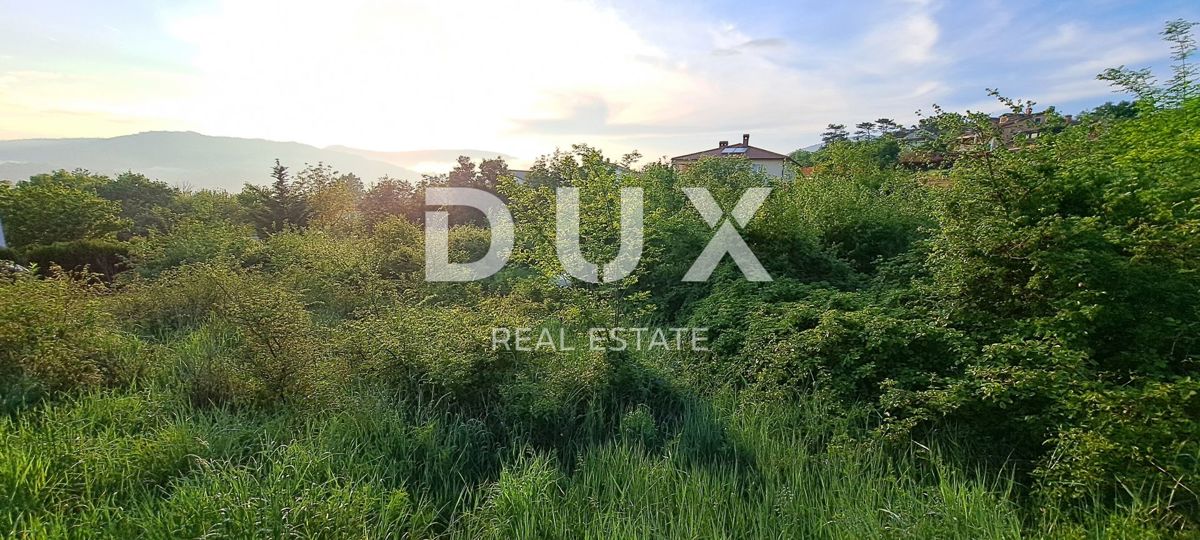 ISTRIA, PINGUENTE - Terreno edificabile in posizione privilegiata