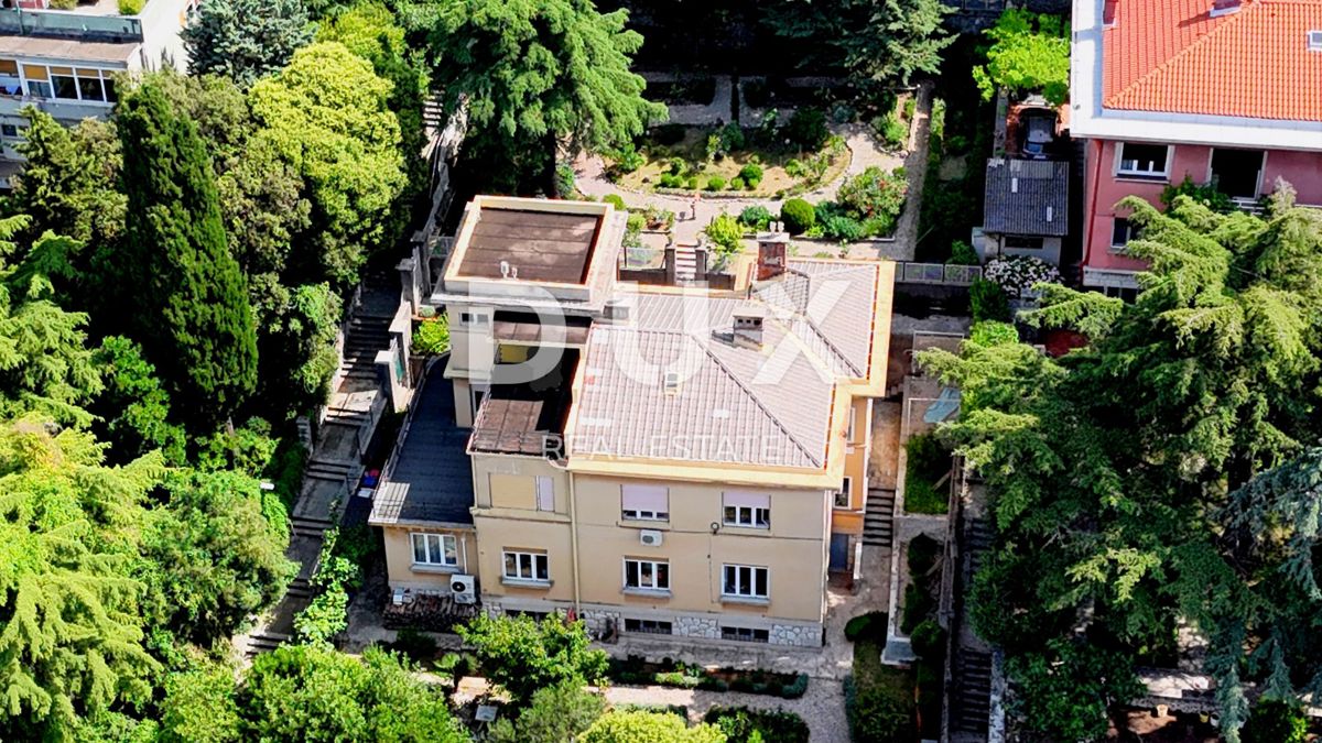 Casa Pećine, Rijeka, 410m2
