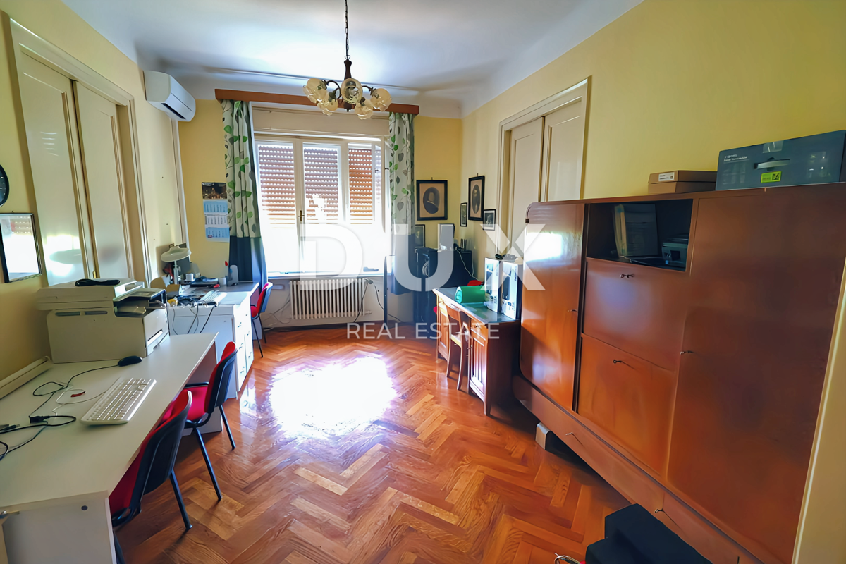 Casa Pećine, Rijeka, 410m2