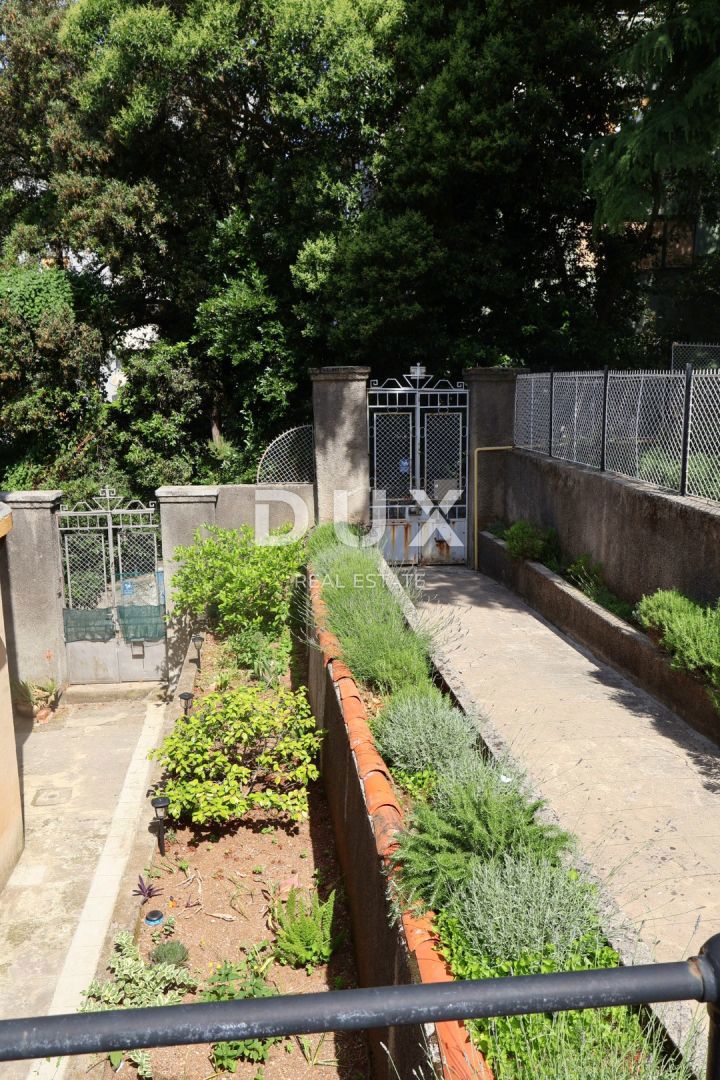 Casa Pećine, Rijeka, 410m2