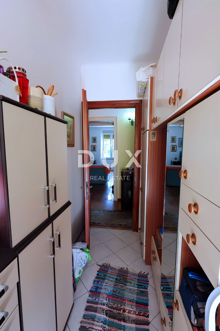 Casa Pećine, Rijeka, 410m2
