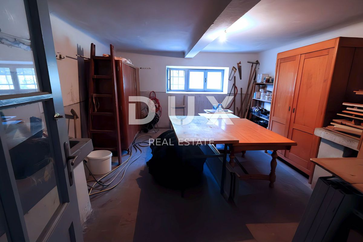 Casa Pećine, Rijeka, 410m2