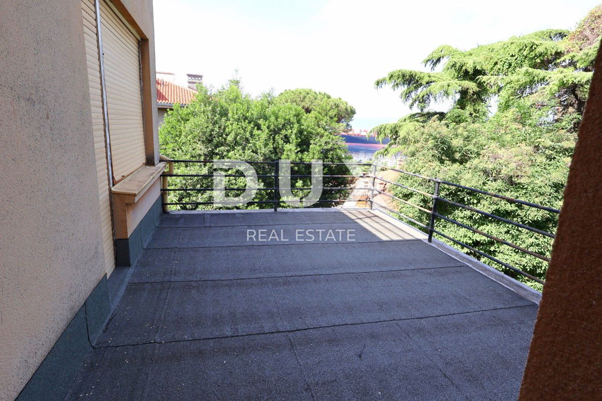 Casa Pećine, Rijeka, 410m2