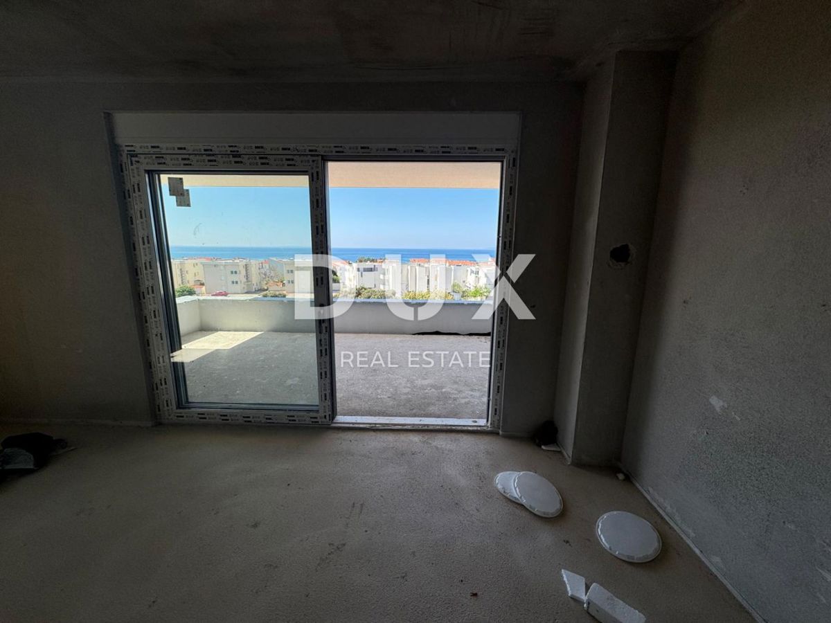 ISOLA DI PAG, NOVALJA - eccezionale appartamento con 2 camere da letto + soggiorno in una posizione privilegiata