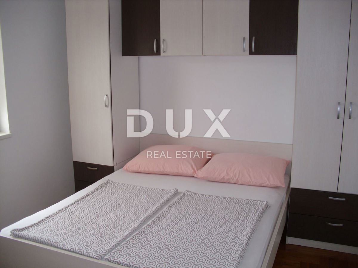 ISOLA DI KRK, MALINSKA - Appartamento 2 camere da letto + soggiorno con vista e parcheggio