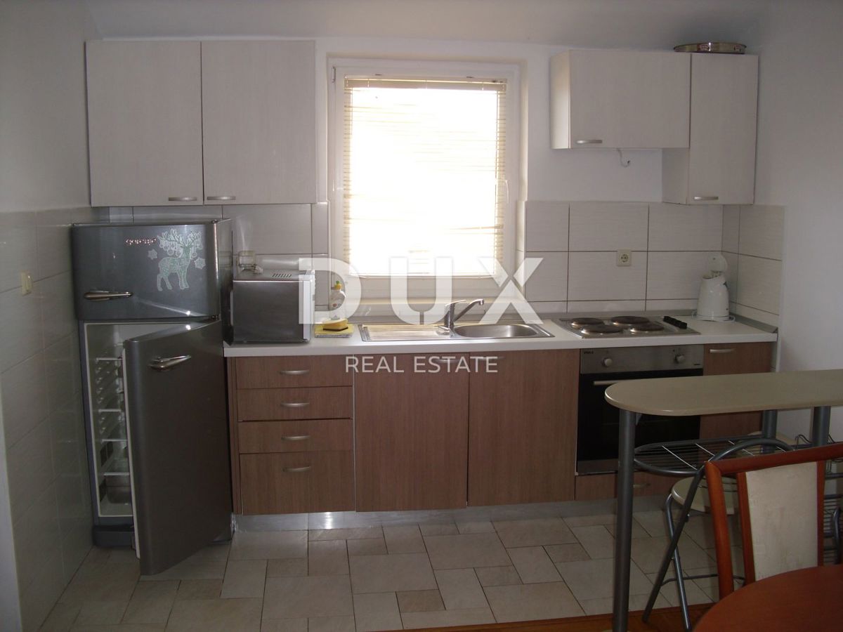 ISOLA DI KRK, MALINSKA - Appartamento 2 camere da letto + soggiorno con vista e parcheggio