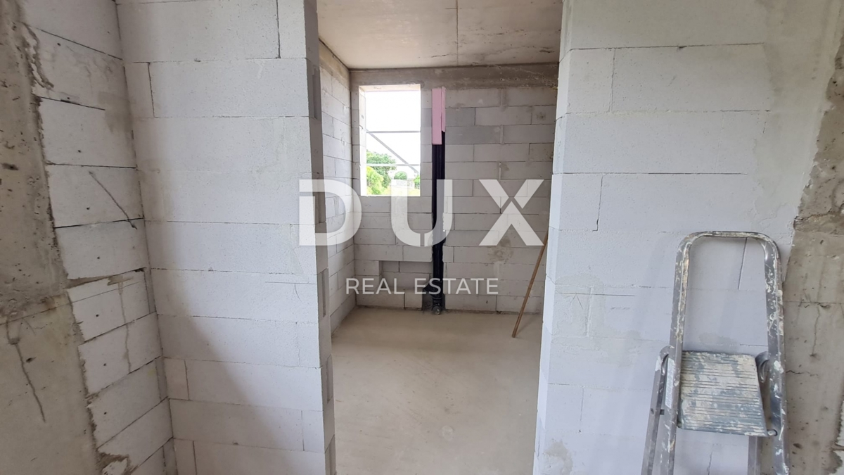 ISOLA DI RAB, BANJOL - Appartamento con 2 camere da letto + soggiorno in un nuovo edificio con garage privato!