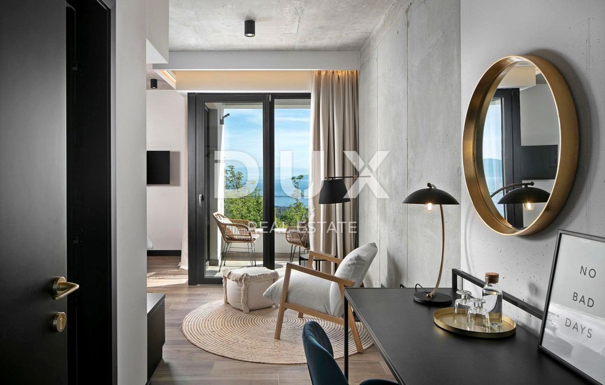 ISTRIA, RABAC - Una villa straordinaria con una vista spettacolare sul mare