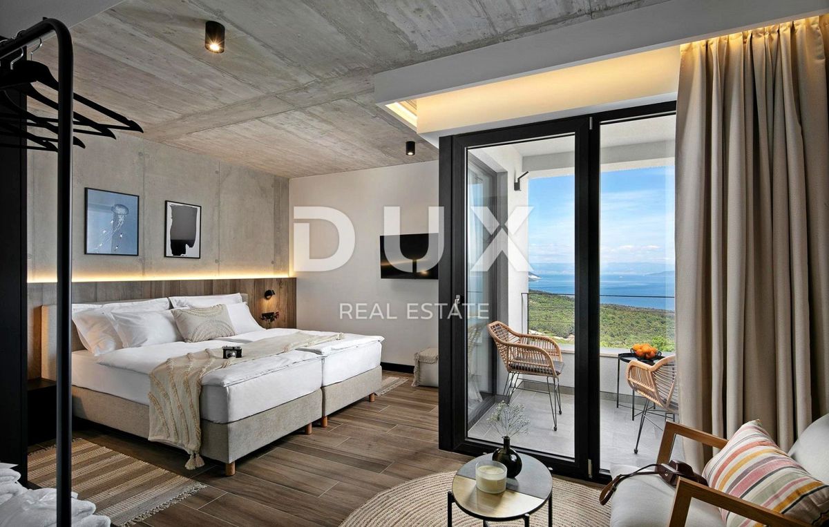 ISTRIA, RABAC - Una villa straordinaria con una vista spettacolare sul mare