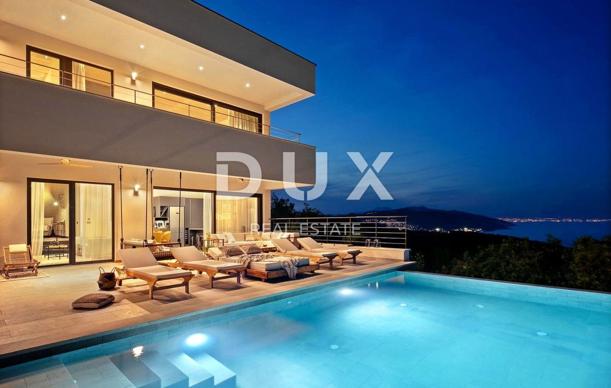 ISTRIA, RABAC - Una villa straordinaria con una vista spettacolare sul mare