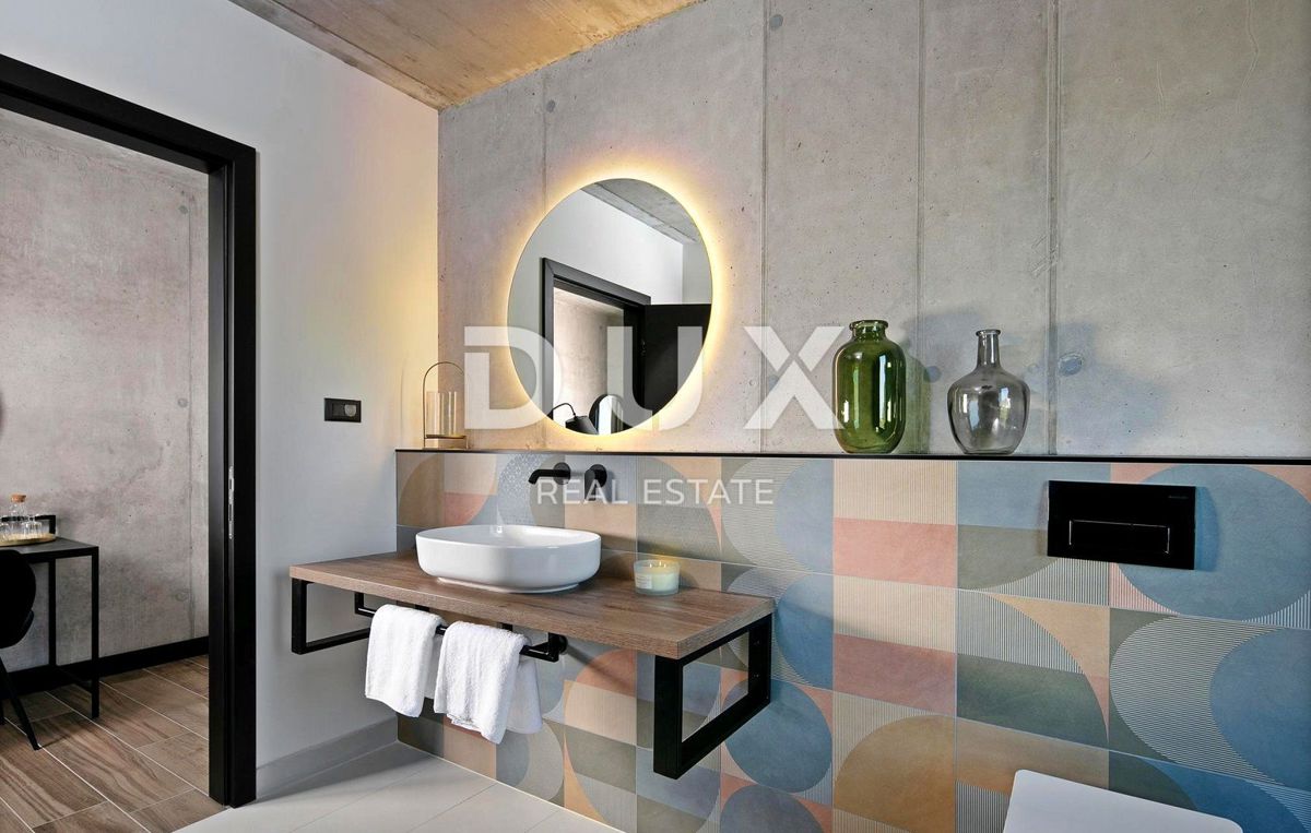 ISTRIA, RABAC - Una villa straordinaria con una vista spettacolare sul mare