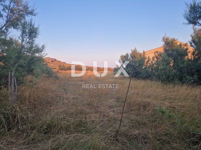 Terreno Dinjiška, Pag, 2.389m2