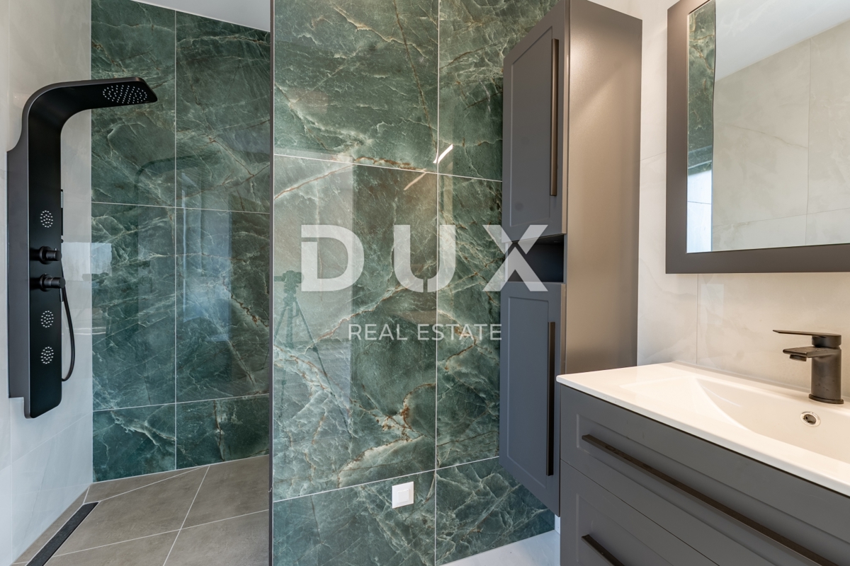 ISOLA DI KRK, dintorni della città di Krk - Villa di lusso con vista panoramica sul mare