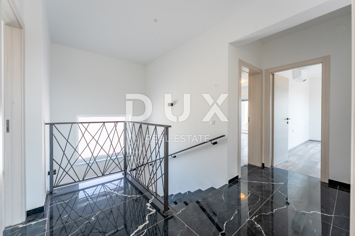 ISOLA DI KRK, dintorni della città di Krk - Villa di lusso con vista panoramica sul mare