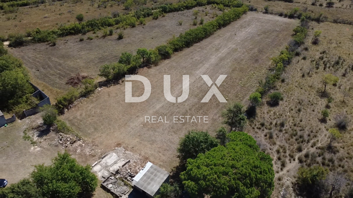 ZADAR, MURVICA - Terreno edificabile in posizione tranquilla! - 650m²