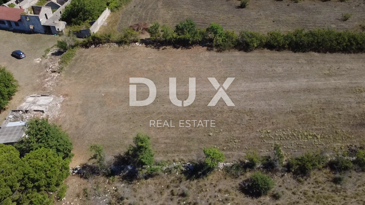 ZADAR, MURVICA - Terreno edificabile in posizione tranquilla! - 650m²