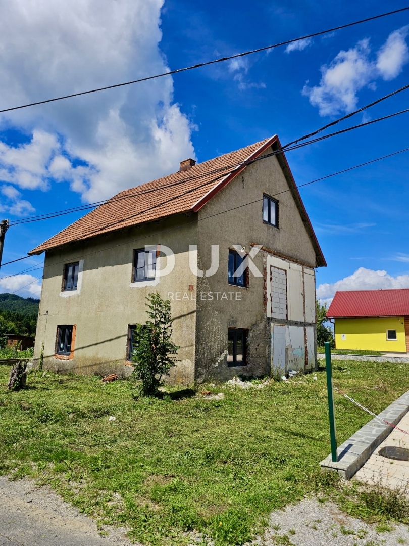 GORSKI KOTAR, KUPJAK - Casa con due unità abitative in fase di ristrutturazione!