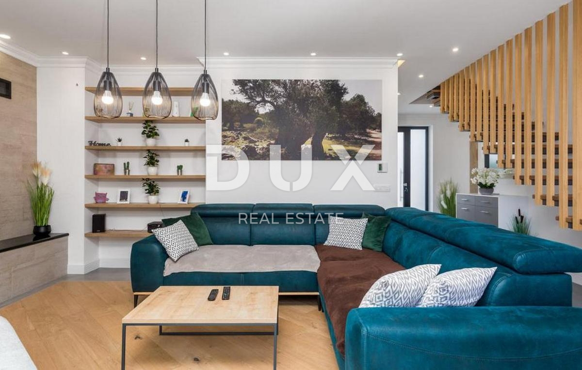 Casa Lun, Novalja, 240m2