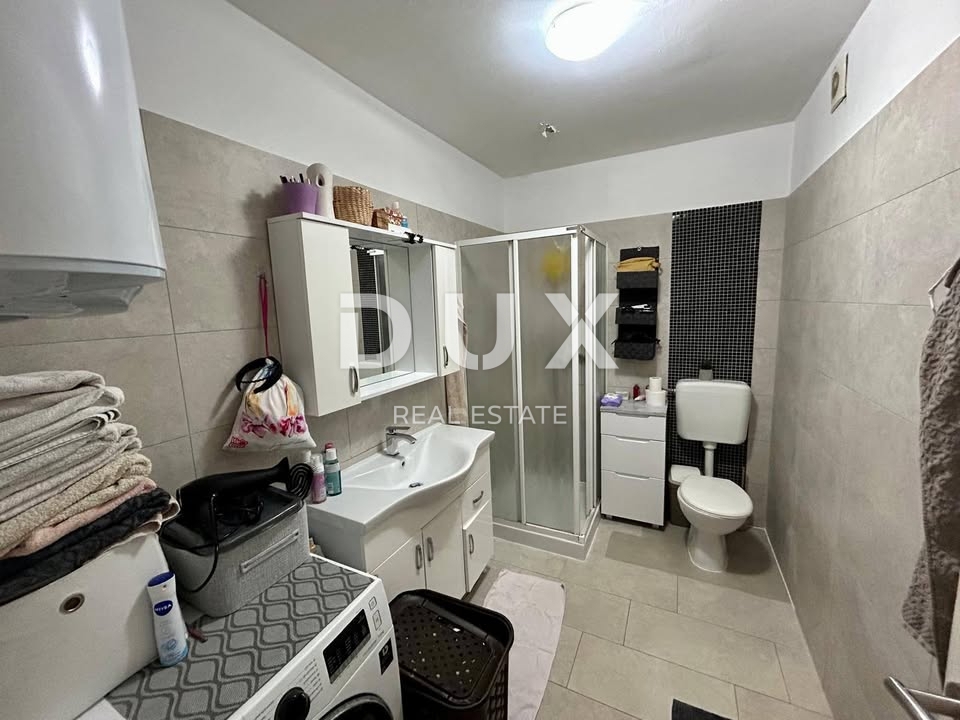 ISTRIA, NOVIGRAD - Appartamento con vista sulla natura in una posizione fantastica, ideale per tranquillità e privacy!