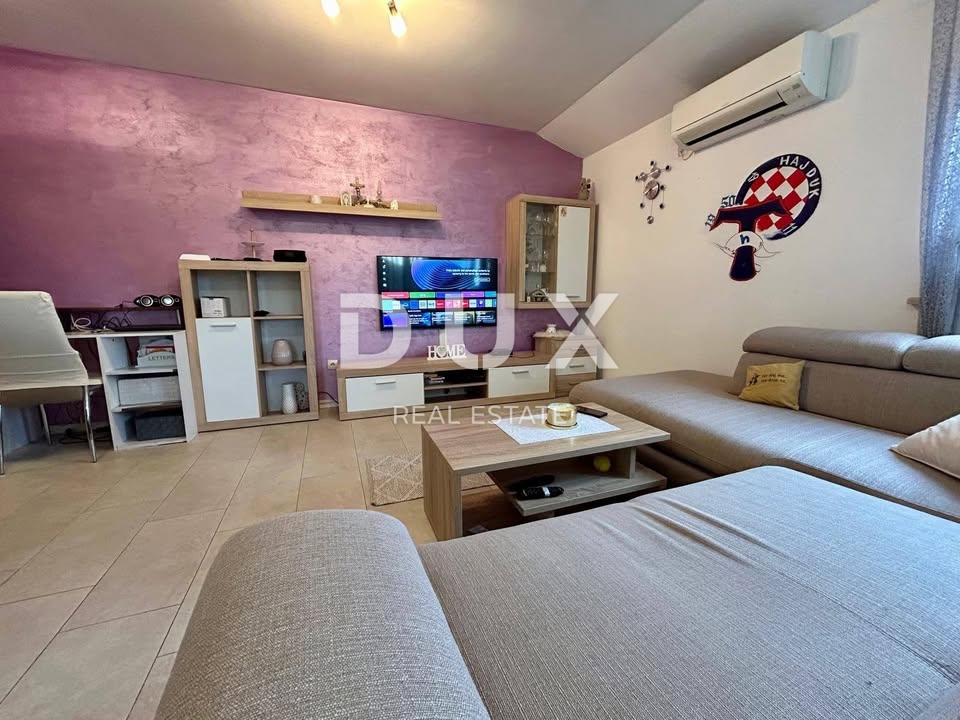 ISTRIA, NOVIGRAD - Appartamento con vista sulla natura in una posizione fantastica, ideale per tranquillità e privacy!