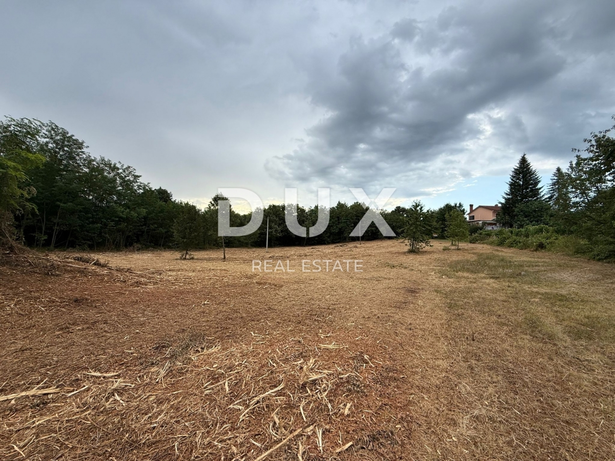 ISTRIA,ALBONA - Terreno edificabile in posizione privilegiata