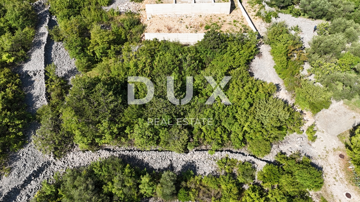 ISOLA DI KRK, VRBNIK - Terreno edificabile perfetto - 200 m dal mare