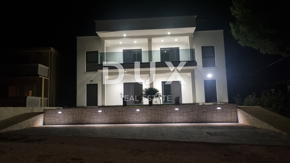 NEVIĐANE, PAŠMAN - Nuovo condominio in prima fila sul mare