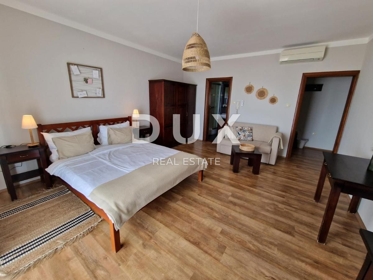 CRIKVENICA - Una bella casa con vista panoramica sul mare