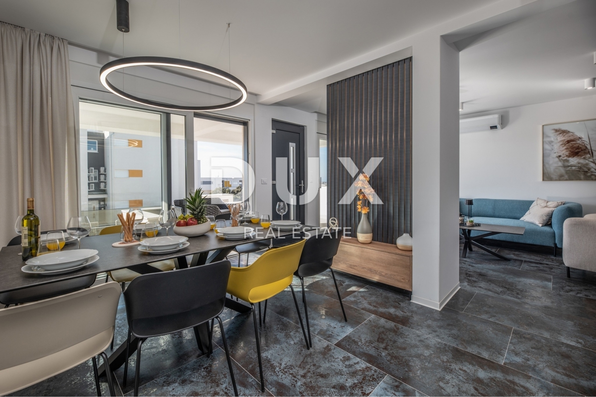 ISOLA DI PAG, NOVALJA - Villa con 4 camere da letto, piscina e sauna, 148,50 m2