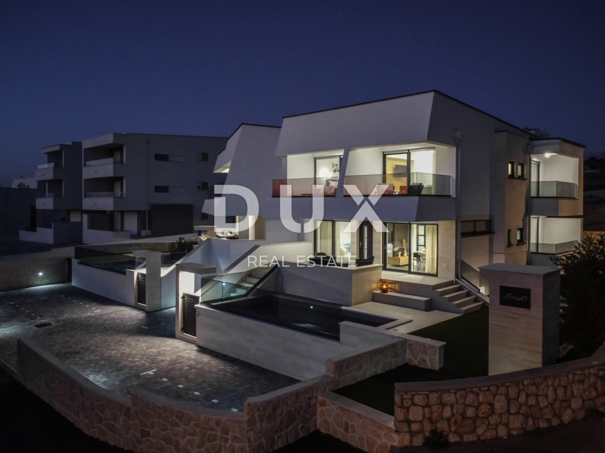 ISOLA DI PAG, NOVALJA - Villa con 4 camere da letto, piscina e sauna, 148,50 m2