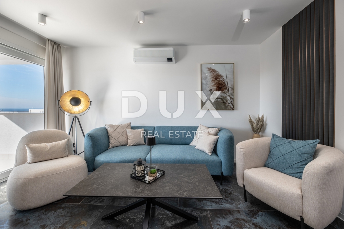 ISOLA DI PAG, NOVALJA - Villa con 4 camere da letto, piscina e sauna, 148,50 m2