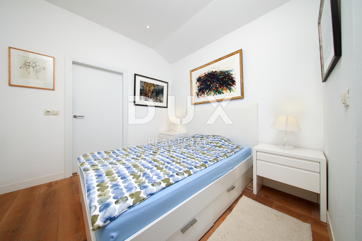 OPATIJA, LOVRAN – Attico con Piscina, Giardino e Vista Panoramica