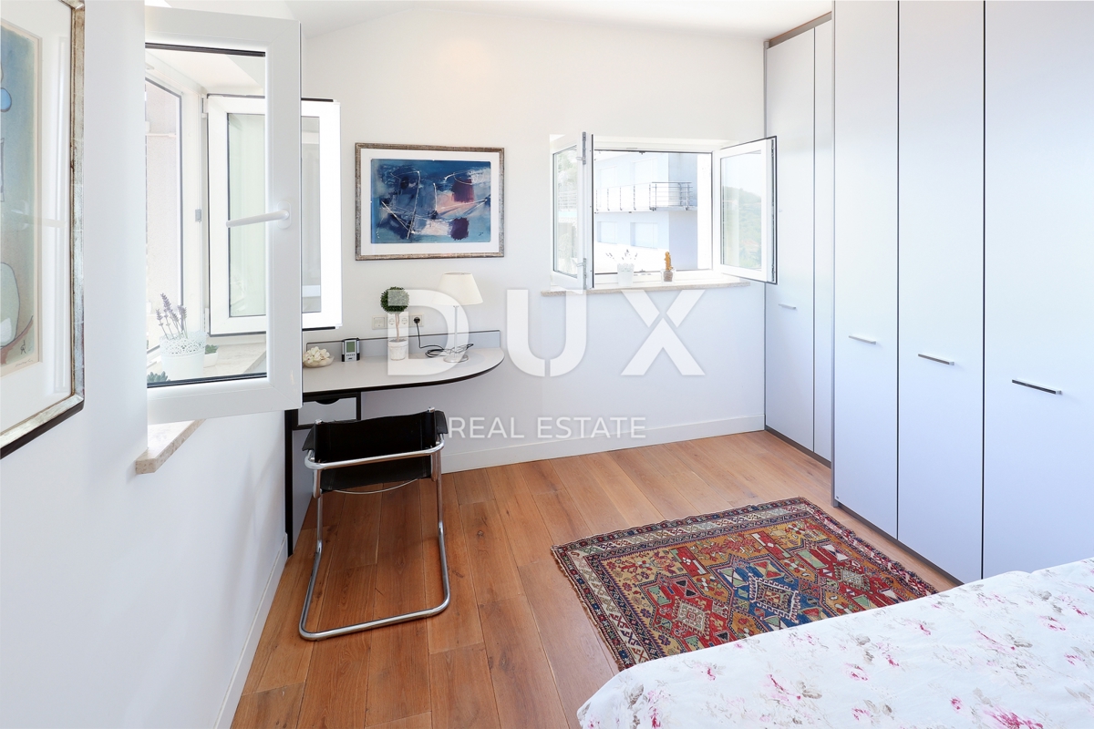 OPATIJA, LOVRAN – Attico con Piscina, Giardino e Vista Panoramica