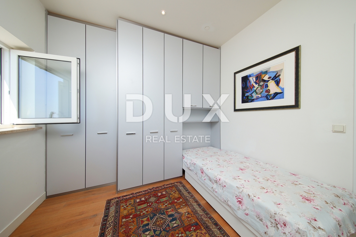 OPATIJA, LOVRAN – Attico con Piscina, Giardino e Vista Panoramica