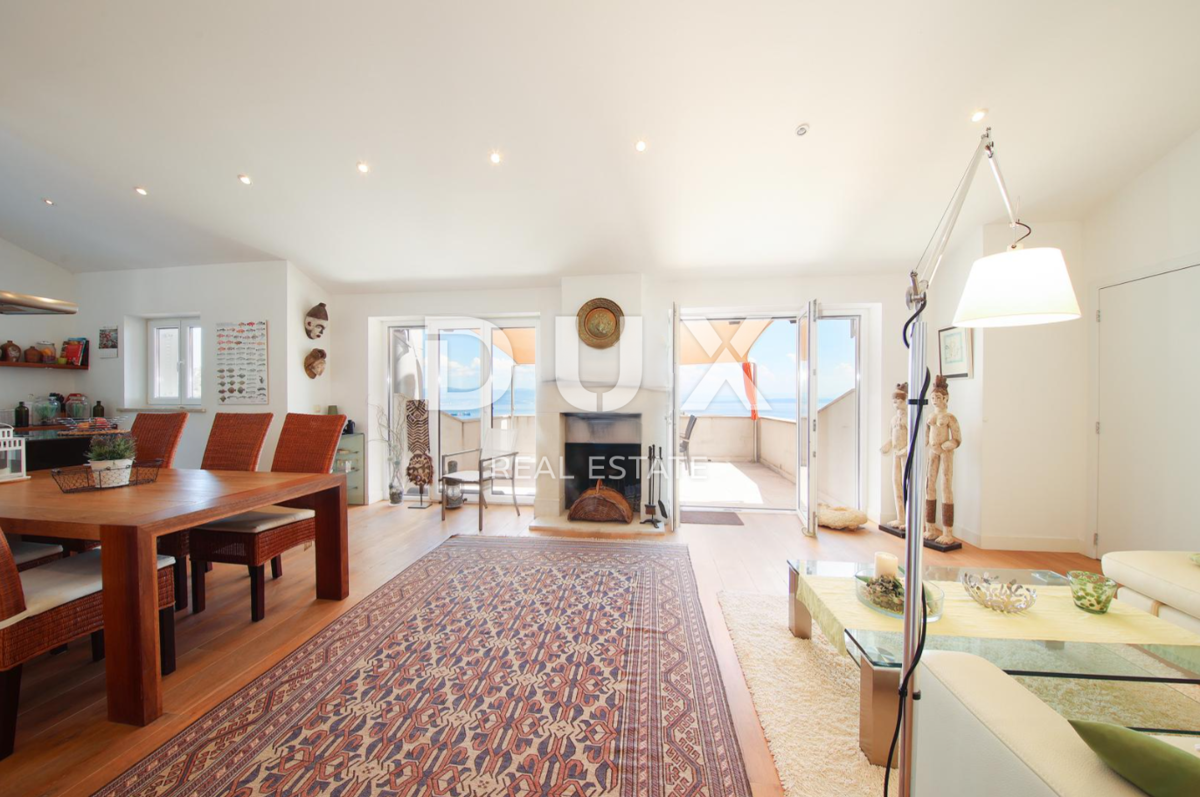 OPATIJA, LOVRAN – Attico con Piscina, Giardino e Vista Panoramica