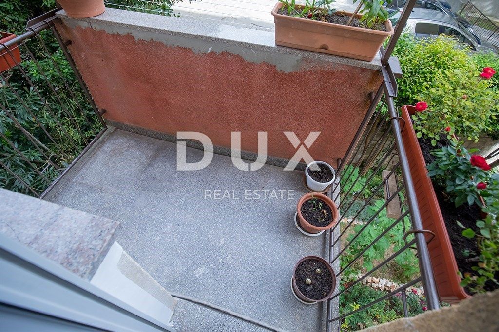 ISTRIA, POLA - Appartamento con balcone 58 m2 Monte Zaro 