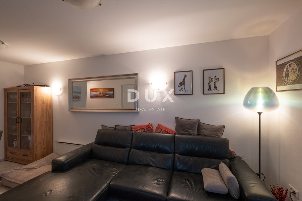 ISTRIA, MEDULIN - Appartamento con due camere da letto con giardino e terrazza a soli 200 metri dal mare