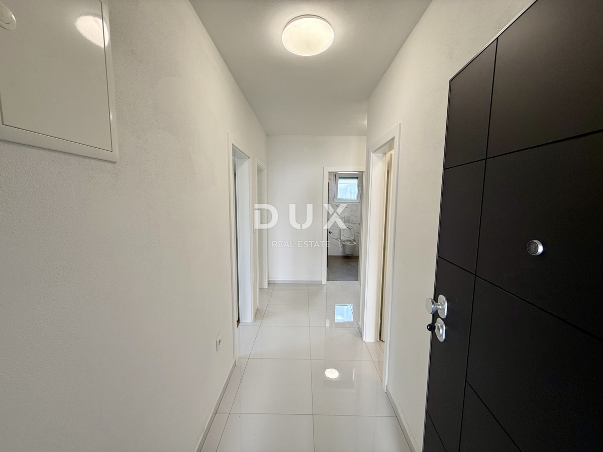 NOVI VINODOLSKI - Appartamento in un nuovo edificio con giardino!