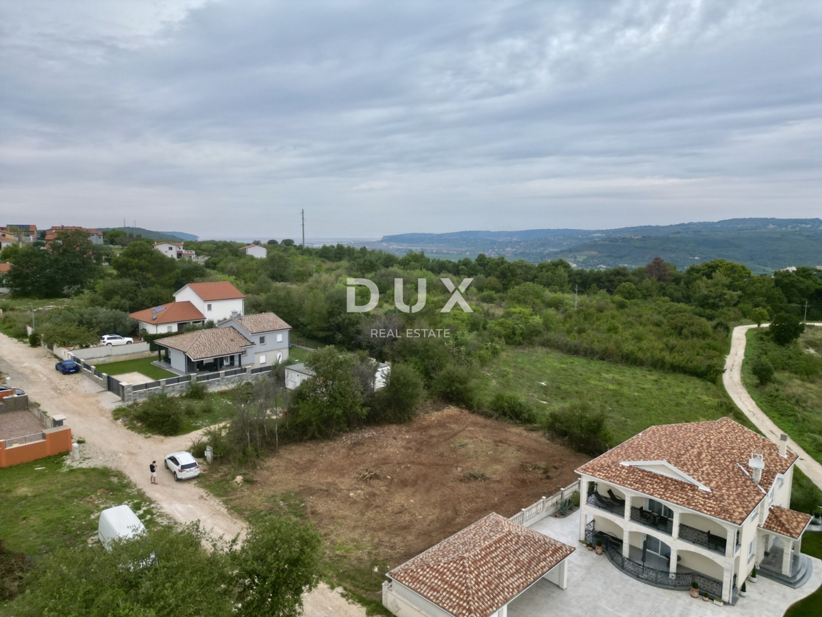 ISTRIA, BUIE, CASTEL - Terreno con permesso di costruire valido