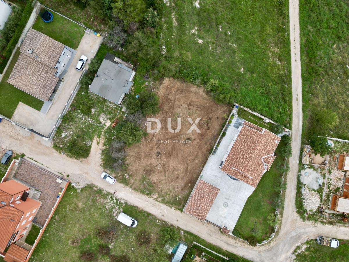 ISTRIA, BUIE, CASTEL - Terreno con permesso di costruire valido