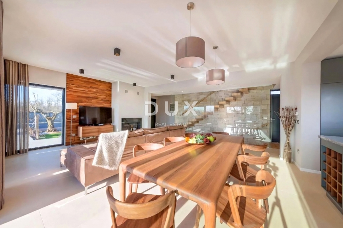 ISTRIA, PARENZO - Casa moderna con piscina vicino al mare