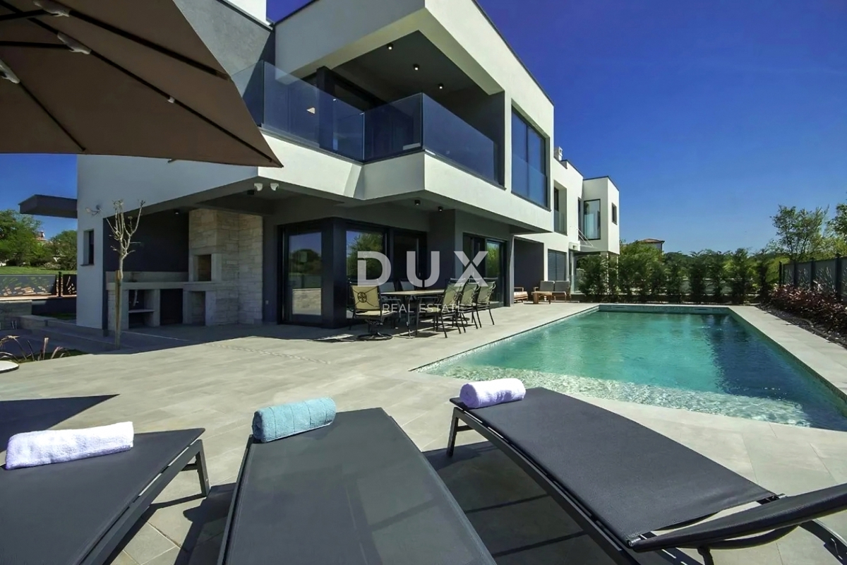 ISTRIA, PARENZO - Casa moderna con piscina vicino al mare