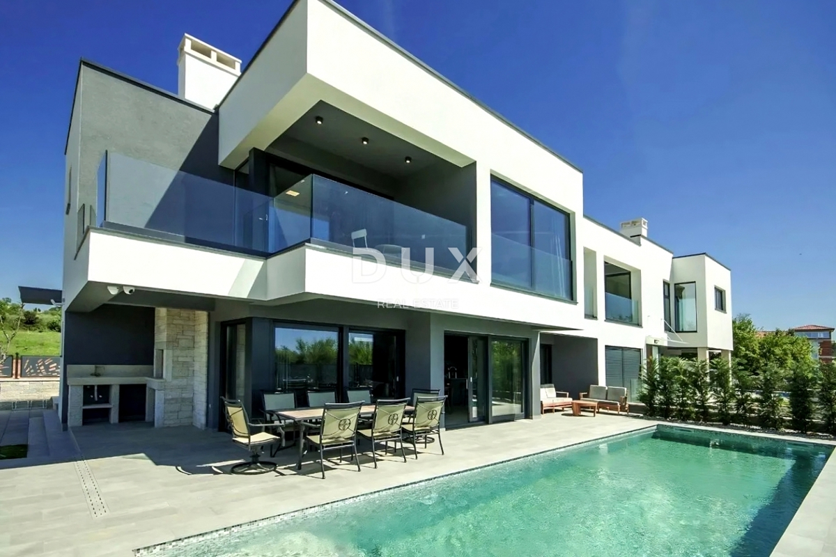 ISTRIA, PARENZO - Casa moderna con piscina vicino al mare