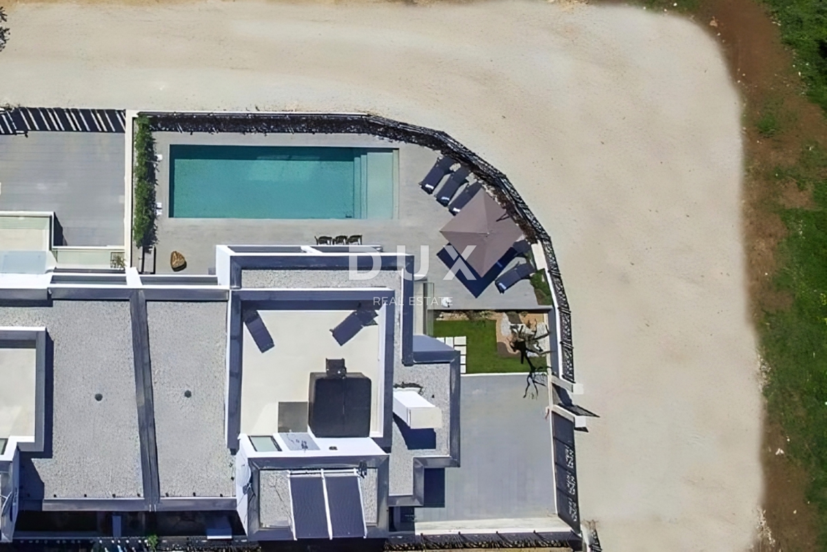 ISTRIA, PARENZO - Casa moderna con piscina vicino al mare