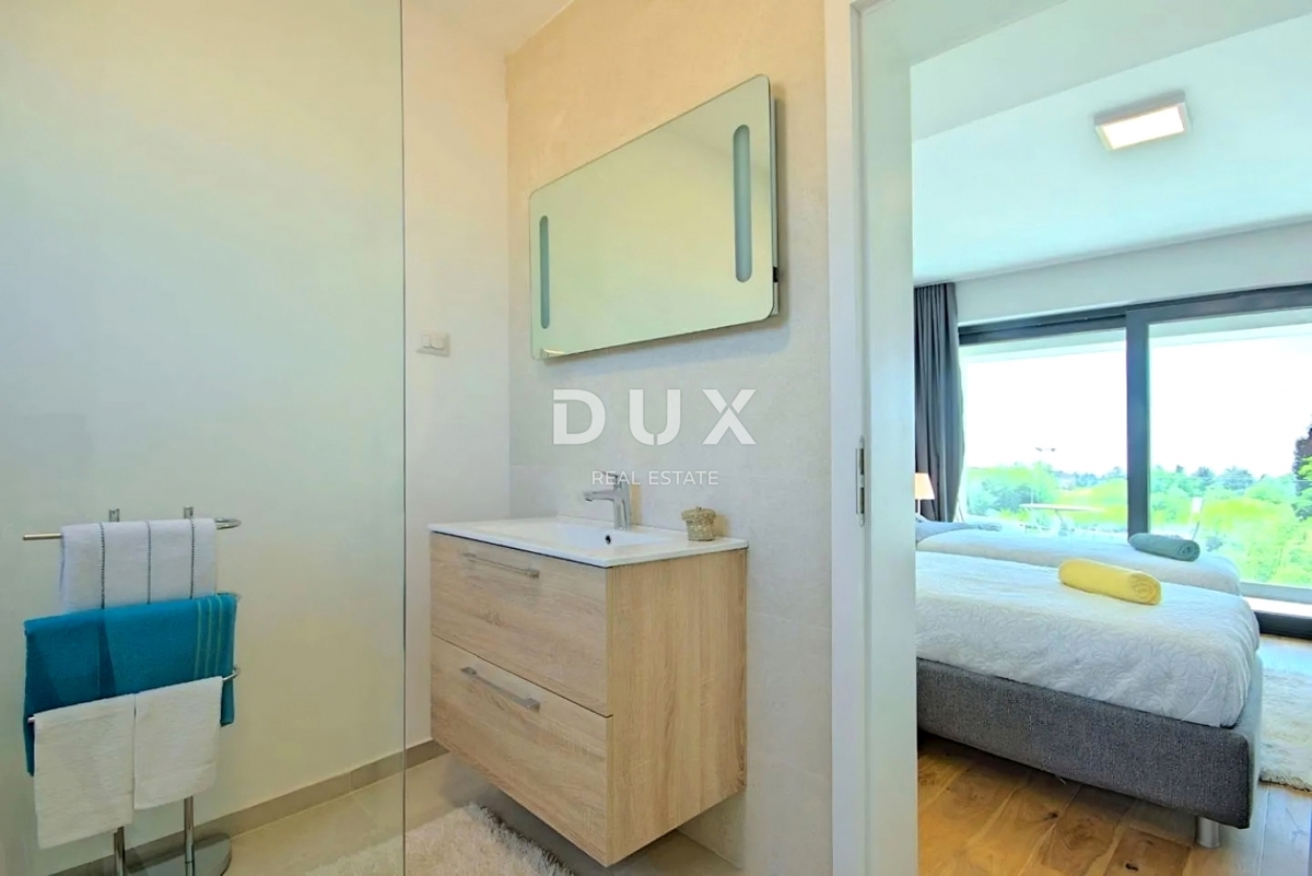 ISTRIA, PARENZO - Casa moderna con piscina vicino al mare