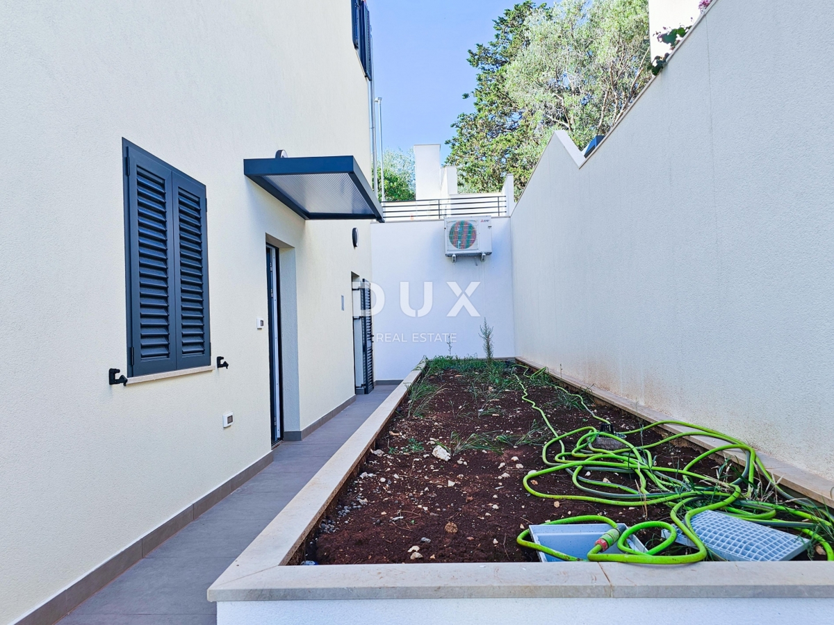 MALI LOŠINJ, CENTRO - OCCASIONE - Appartamento al piano terra con giardino e parcheggio